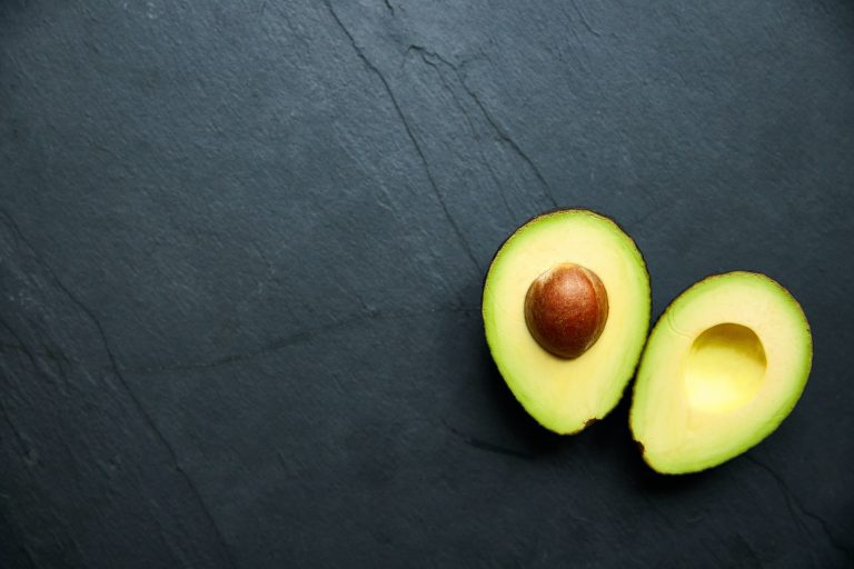 Avocado – 5 beneficii pentru sănătate ale acestui superaliment