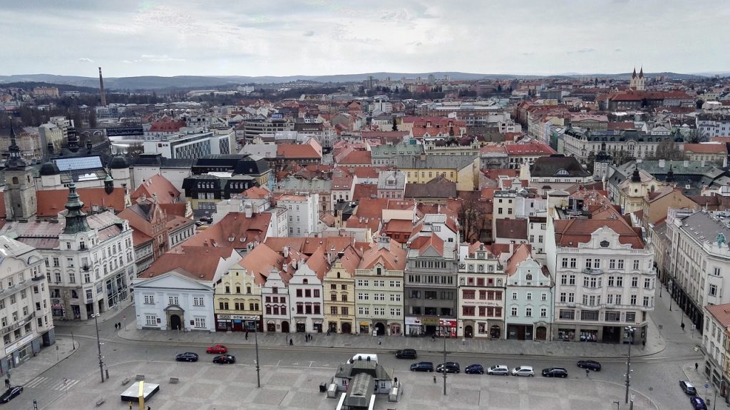 pilsen, roofs, square