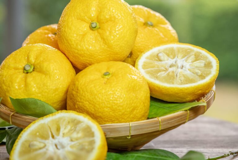 Yuzu: Citricul exotic cu beneficii surprinzătoare