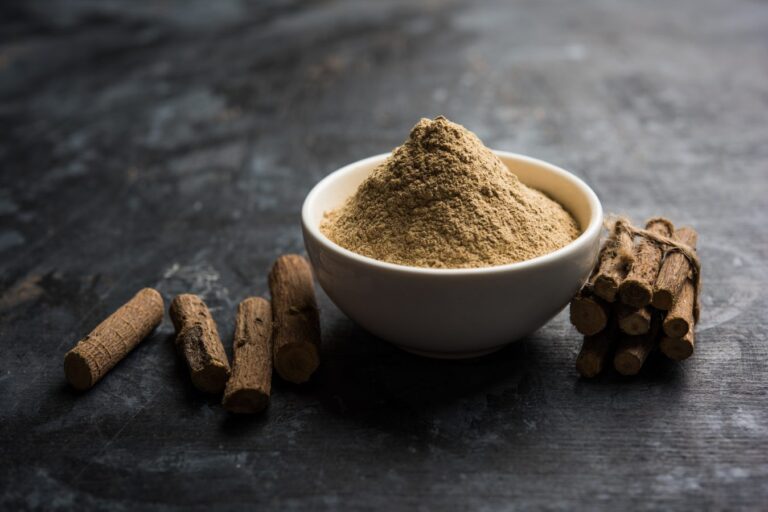 Extractul de lemn-dulce: Un ingredient magic cu beneficii multiple